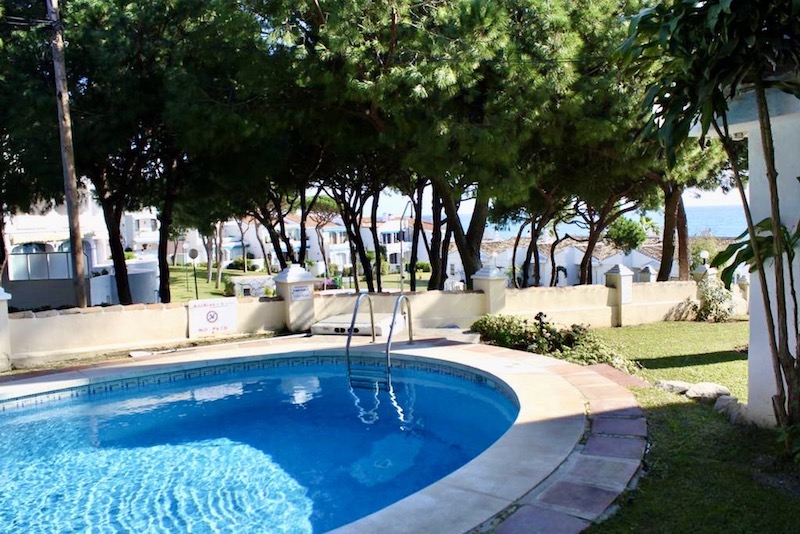 Apartment in CALAHONDA, 50m from the beach - arbatestates.com