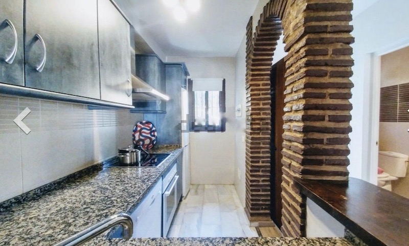 Apartment in CALAHONDA, 50m from the beach - arbatestates.com