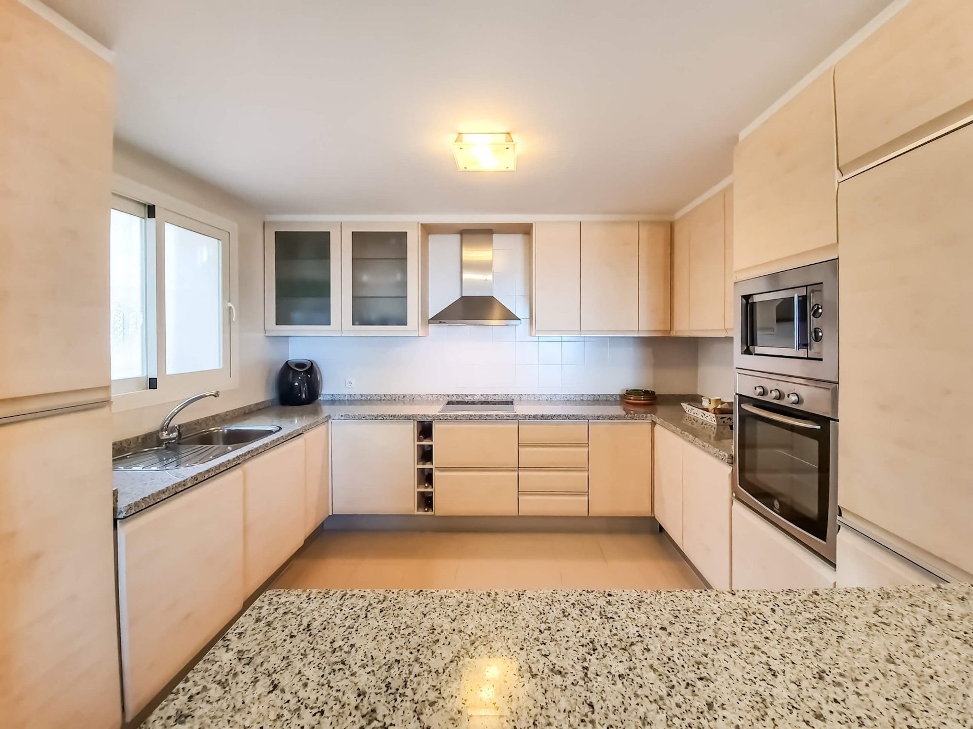 Apartment in complex Las Palmeras de Calahonda - arbatestates.com