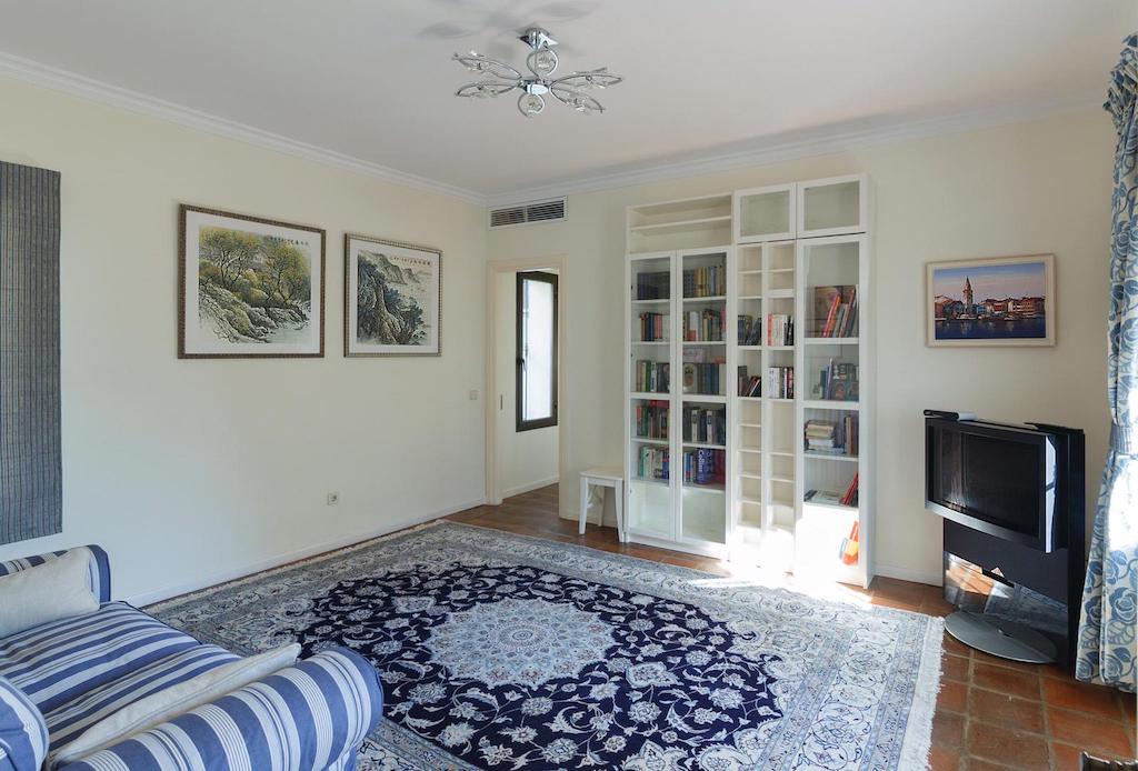 Villa de lujo en  NUEVA ANDALUCIA - arbatestates.com