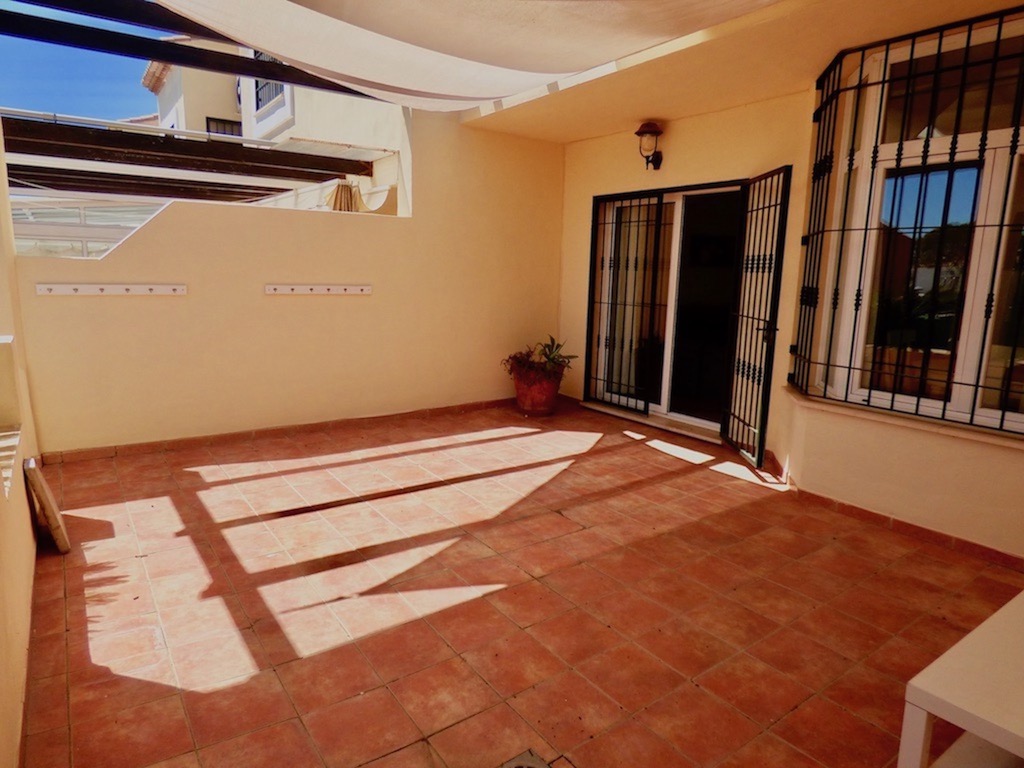 Casa adosada a 300m de la playa - arbatestates.com