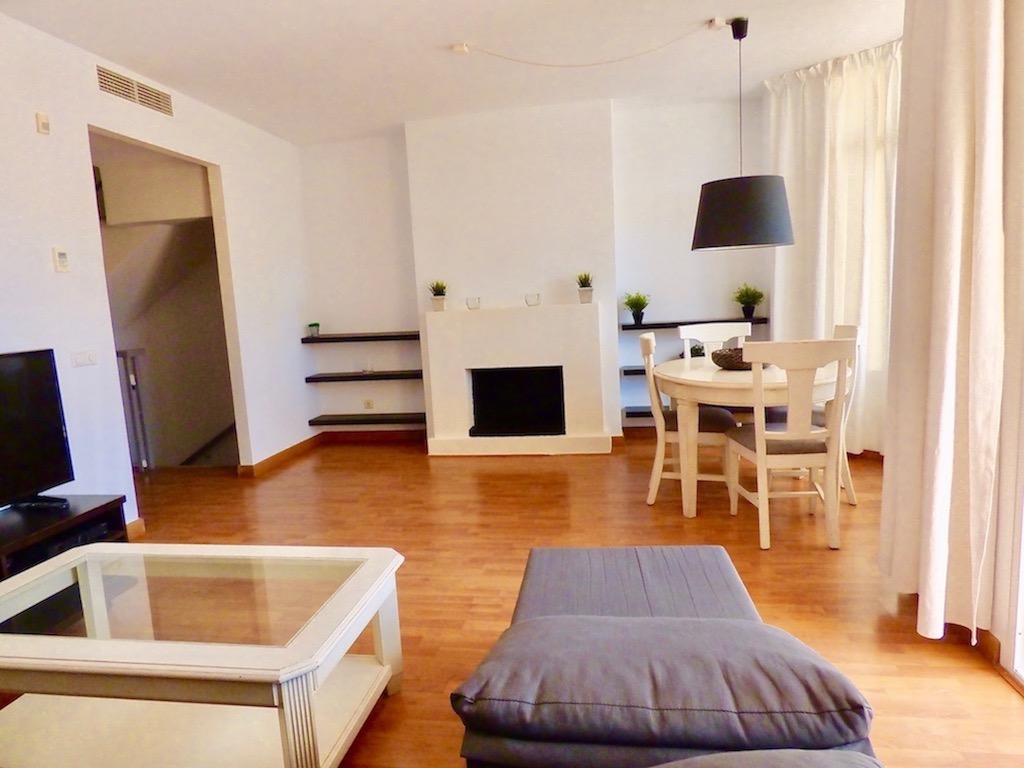 Casa adosada a 300m de la playa - arbatestates.com